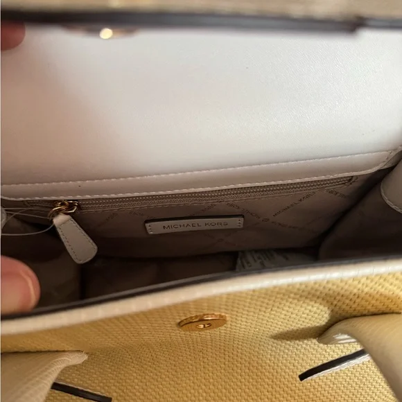 Michael Kors - Picture 3 of 3